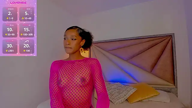 Snapshot of IvyLawrence_ chatting on 03-12-26, 12:11 IvyLawrence online show from 03-12-26, 12:11