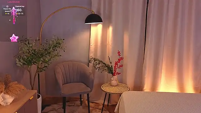 Snapshot of TomieFern_ chatting on 02-17-26, 03:29 TomieFern online show from 02-17-26, 03:29