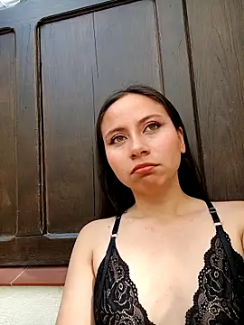 Snapshot of Mei_hells chatting on 02-27-26, 08:20 Mei hells online show from 02-27-26, 08:20