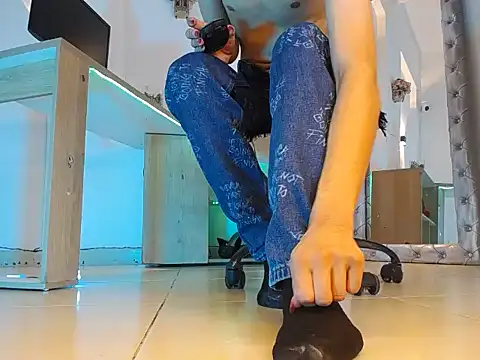 jullian ricci online show from 04-11-26, 08:24