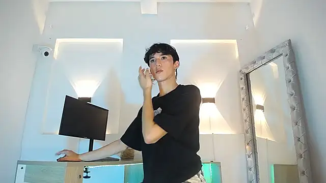 jullian ricci online show from 04-17-26, 08:45