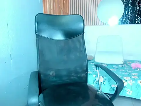 Snapshot of Jhoselinee chatting on 02-20-26, 07:36 Jhoselinee online show from 02-20-26, 07:36