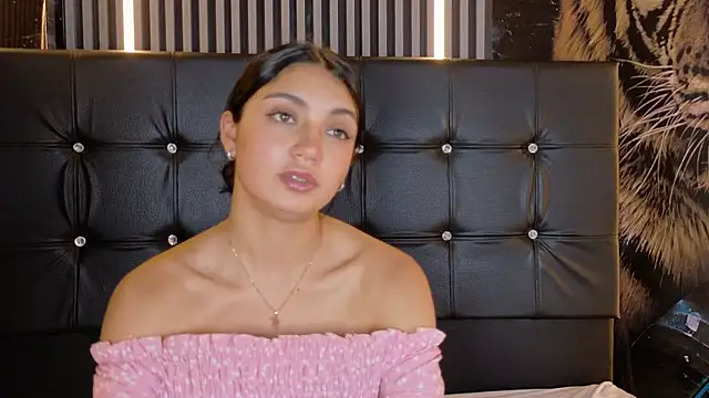 Snapshot of _ArianaToroo chatting on 03-02-26, 03:30 ArianaToroo online show from 03-02-26, 03:30