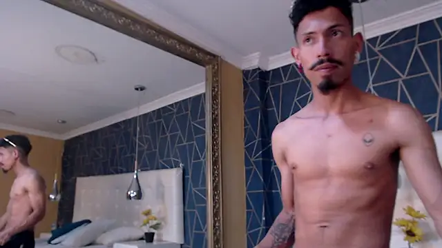 Snapshot of NoaahTylor chatting on 02-26-26, 08:19 NoaahTylor online show from 02-26-26, 08:19