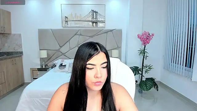 Snapshot of calyptra_lux chatting on 02-26-26, 07:24 calyptra lux online show from 02-26-26, 07:24