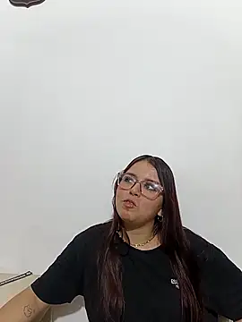 Snapshot of Royal_street_1 chatting on 02-11-26, 03:22 Royal street 1 online show from 02-11-26, 03:22