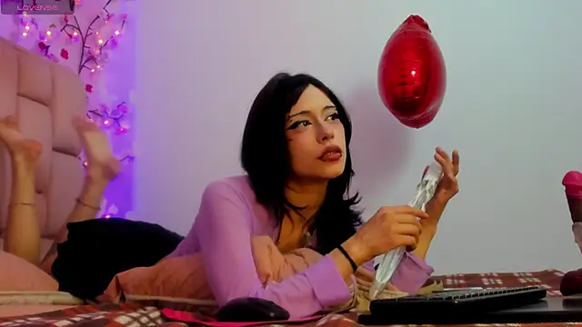 Snapshot of emma_cg chatting on 03-06-26, 06:15 emma cg online show from 03-06-26, 06:15