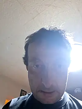 Snapshot of 1991mati chatting on 03-15-26, 12:05 1991mati online show from 03-15-26, 12:05