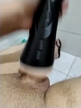 Snapshot of batmki chatting on 02-20-26, 12:29 batmki online show from 02-20-26, 12:29