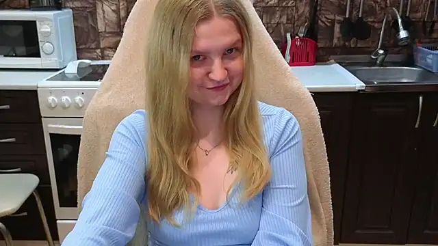 AnitaXVine online show from 06-18-26, 07:29