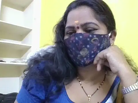 anu-reddyy online show from 03-22-26, 03:54