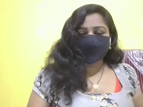 anu-reddyy online show from 06-24-26, 11:31