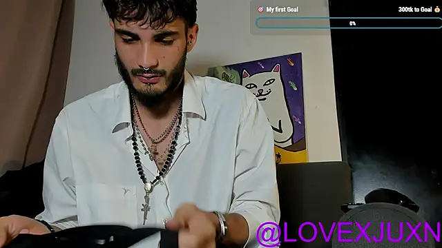 Snapshot of LovexJuxn8 chatting on 03-09-26, 07:51 LovexJuxn8 online show from 03-09-26, 07:51