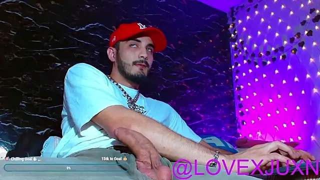 LovexJuxn8 online show from 06-10-26, 10:08