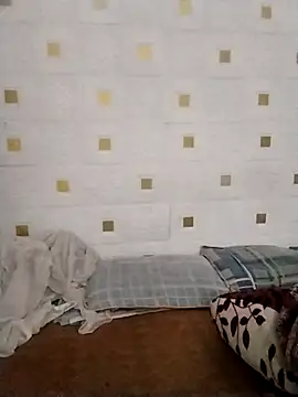 cute-shine online show from 04-29-26, 11:00