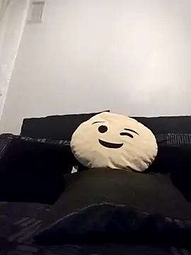 Baby P online show from 04-28-26, 04:12