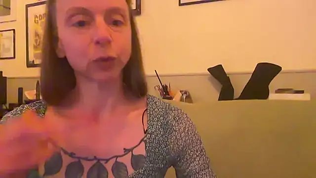 Snapshot of Sexwestworld chatting on 05-05-26, 07:49 Sexwestworld online show from 05-05-26, 07:49