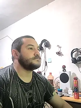 Snapshot of the_shidokun chatting on 03-11-26, 06:14 the shidokun online show from 03-11-26, 06:14