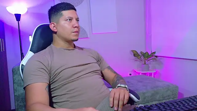  robertobaggioo online show from 07-20-26, 12:40