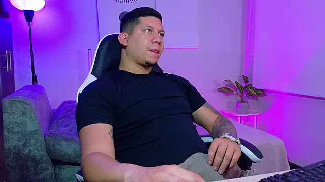  robertobaggioo online show from 08-01-26, 06:56