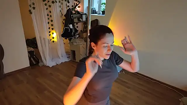Kamila Moore  online show from 03-19-26, 02:54