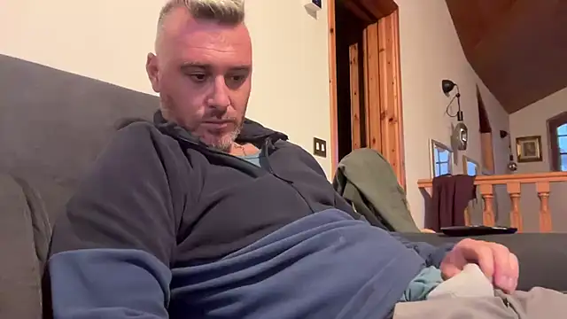 Snapshot of marcovik1 chatting on 02-25-26, 05:11 marcovik1 online show from 02-25-26, 05:11