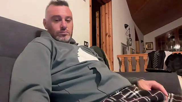 Snapshot of marcovik1 chatting on 03-01-26, 11:07 marcovik1 online show from 03-01-26, 11:07