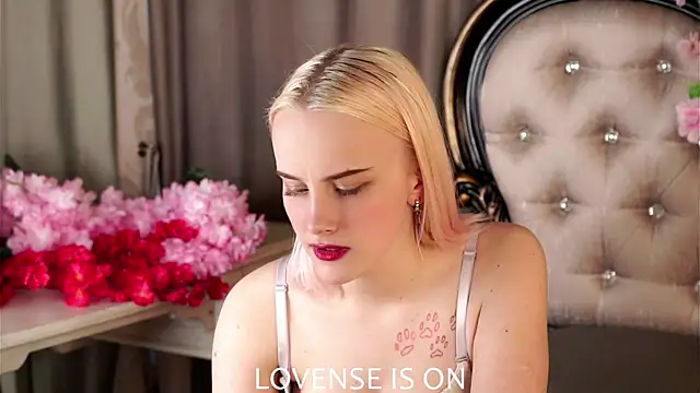 KirstinMcgeady online show from 04-09-26, 11:15