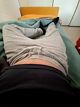 cetriolino online show from 03-12-26, 06:19