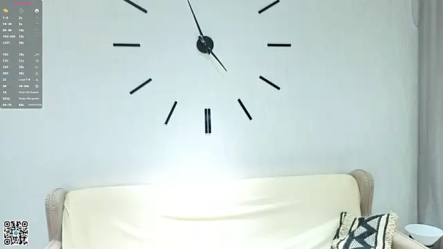 Snapshot of BeatrisRosel chatting on 03-10-26, 06:13 BeatrisRosel online show from 03-10-26, 06:13