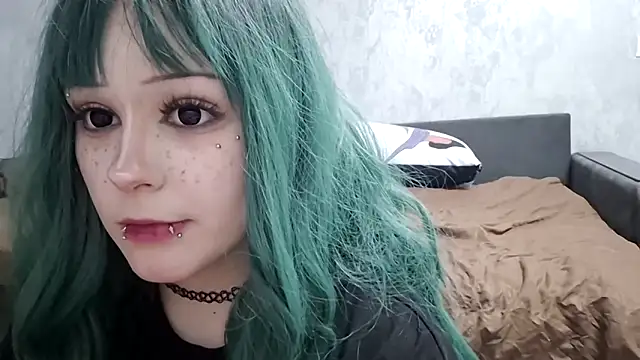 Snapshot of NaomiJess chatting on 03-08-26, 02:04 NaomiJess online show from 03-08-26, 02:04