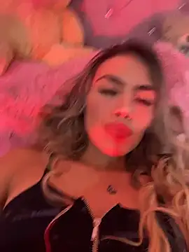 Snapshot of soffia_7 chatting on 03-04-26, 02:17 soffia 7 online show from 03-04-26, 02:17