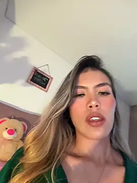 Snapshot of soffia_7 chatting on 03-13-26, 01:34 soffia 7 online show from 03-13-26, 01:34