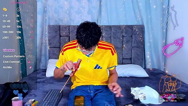 NicolasTorrez online show from 06-28-26, 04:40