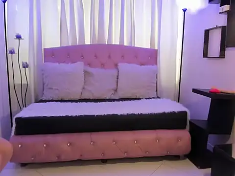 Snapshot of Aurora_Ellis_ chatting on 02-22-26, 01:20 Aurora Ellis online show from 02-22-26, 01:20