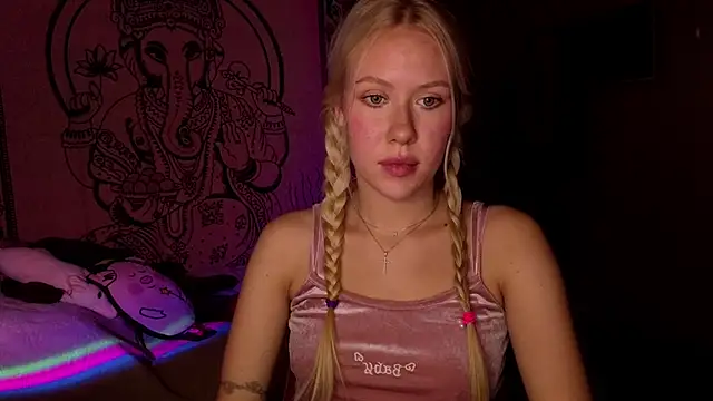 pureeangel online show from 02-18-26, 06:48