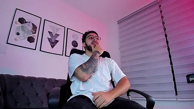 ethan grace online show from 02-23-26, 12:02