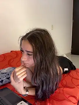 Snapshot of candy_deluxe chatting on 03-06-26, 03:14 candy deluxe online show from 03-06-26, 03:14