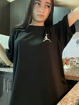 Snapshot of candy_deluxe chatting on 03-07-26, 03:36 candy deluxe online show from 03-07-26, 03:36