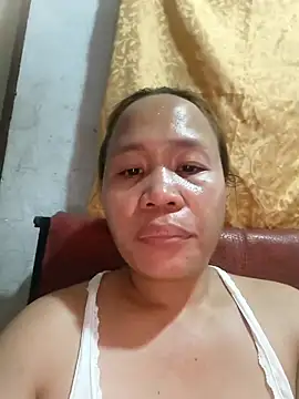 squirtshantal online show from 10-10-25, 07:40