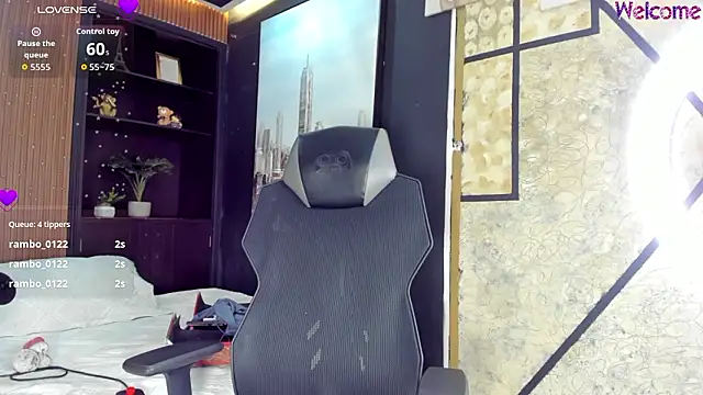 Snapshot of DarkReed chatting on 02-25-26, 06:06 DarkReed online show from 02-25-26, 06:06