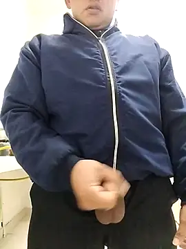 Hachi28 online show from 04-17-26, 01:30