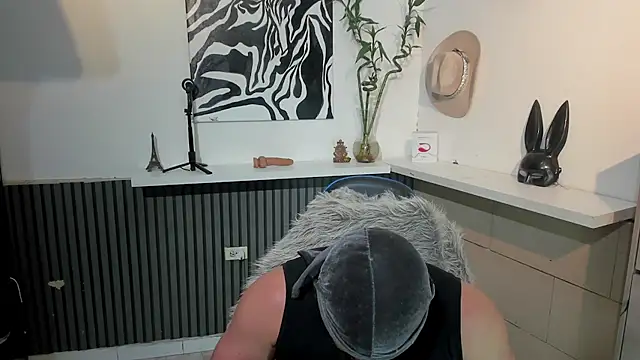 Snapshot of BENEDIICK chatting on 03-04-26, 02:50 BENEDIICK online show from 03-04-26, 02:50