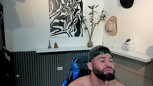 Snapshot of BENEDIICK chatting on 03-12-26, 11:49 BENEDIICK online show from 03-12-26, 11:49