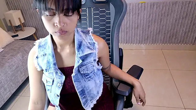 Snapshot of Abby18_ chatting on 02-14-26, 04:20 Abby18 online show from 02-14-26, 04:20