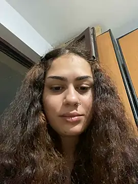 Snapshot of SweetAisha00 chatting on 02-12-26, 05:08 SweetAisha00 online show from 02-12-26, 05:08