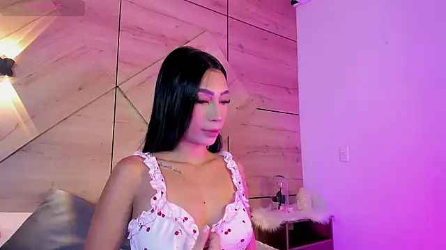 Snapshot of _victoria_lee chatting on 02-20-26, 12:05 victoria lee online show from 02-20-26, 12:05