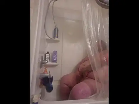 Snapshot of Mtrcycleryder chatting on 02-19-26, 02:24 Mtrcycleryder online show from 02-19-26, 02:24