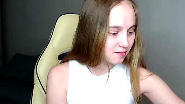 christimontero online show from 03-12-26, 05:08