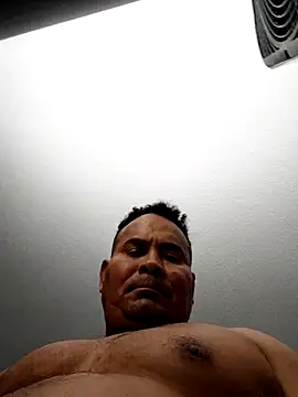 Snapshot of DriedupPharos chatting on 02-12-26, 11:27 DriedupPharos online show from 02-12-26, 11:27